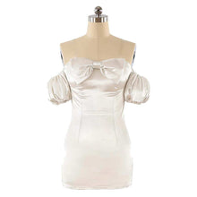 Laden Sie das Bild in den Galerie-Viewer, Sua weiß Kleid Alien Stage Sua Cosplay Outfit