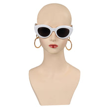 Laden Sie das Bild in den Galerie-Viewer, 2023 Barbie, Margot Robbie Barbie Damen Ohrringen, Sonnenbrille Cosplay Zubehör